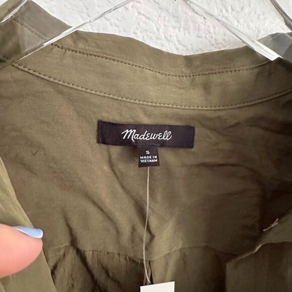 Madewell Crinkled Button-Up Shirt in Desert Olive - Picture 7 of 9